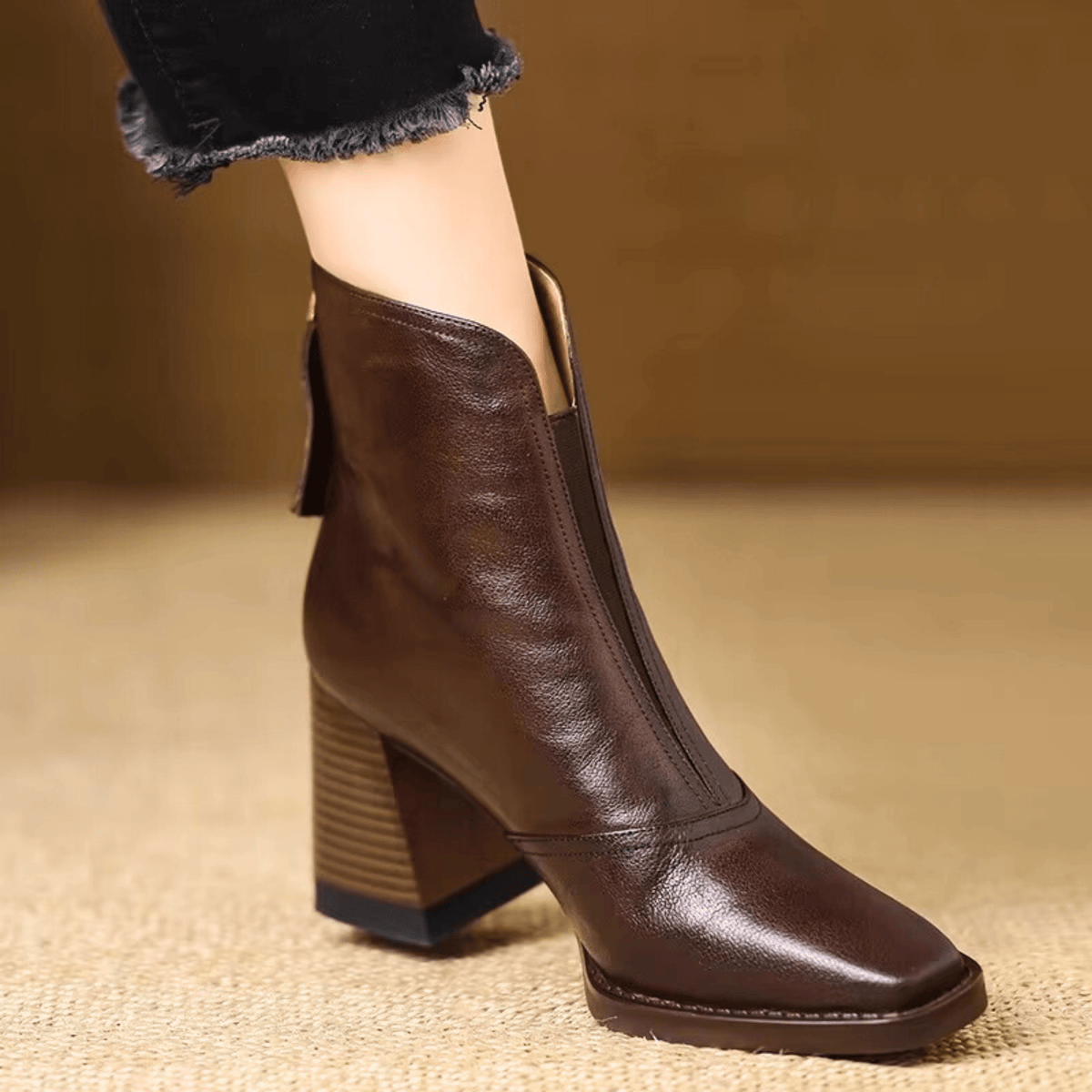 Bottines femme en similicuir à talon bloc et bout carré