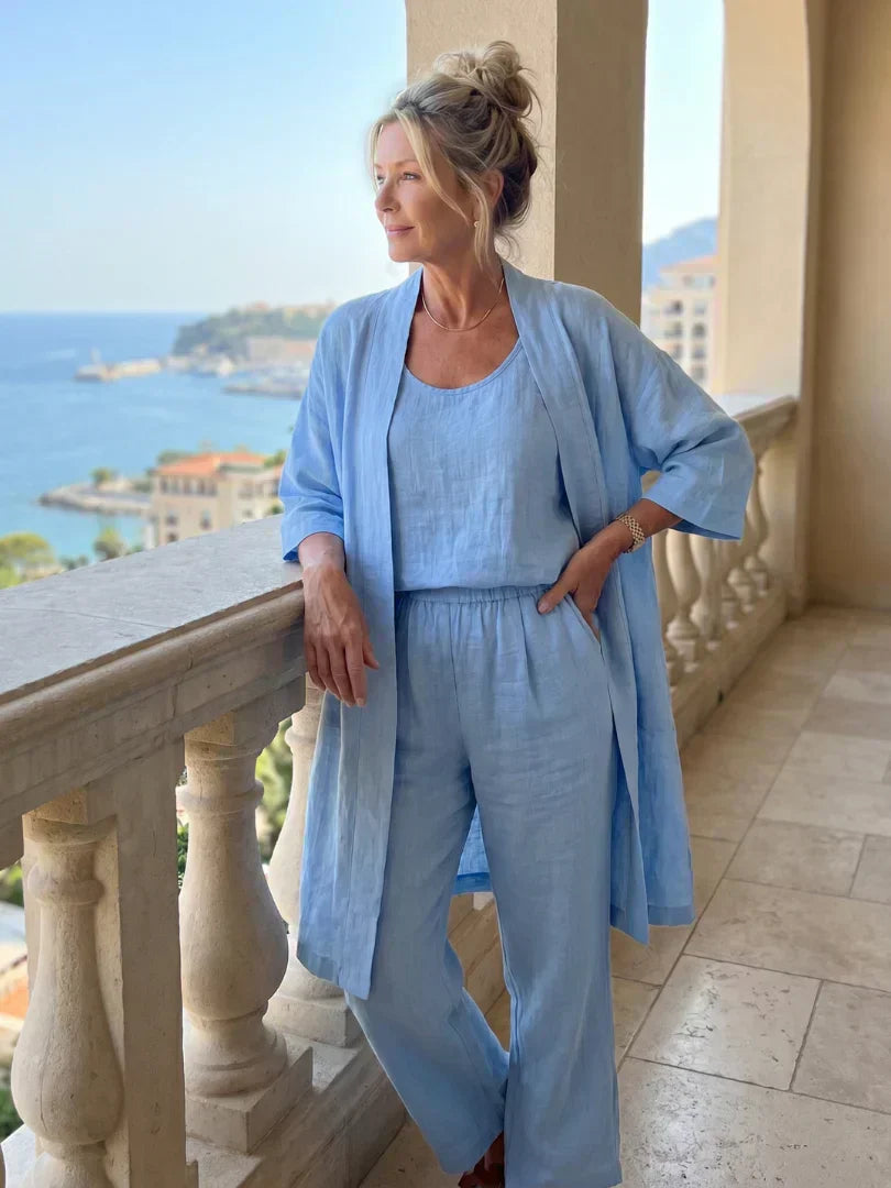 Ensemble femme trois pièces avec kimono fluide, top et pantalon ample