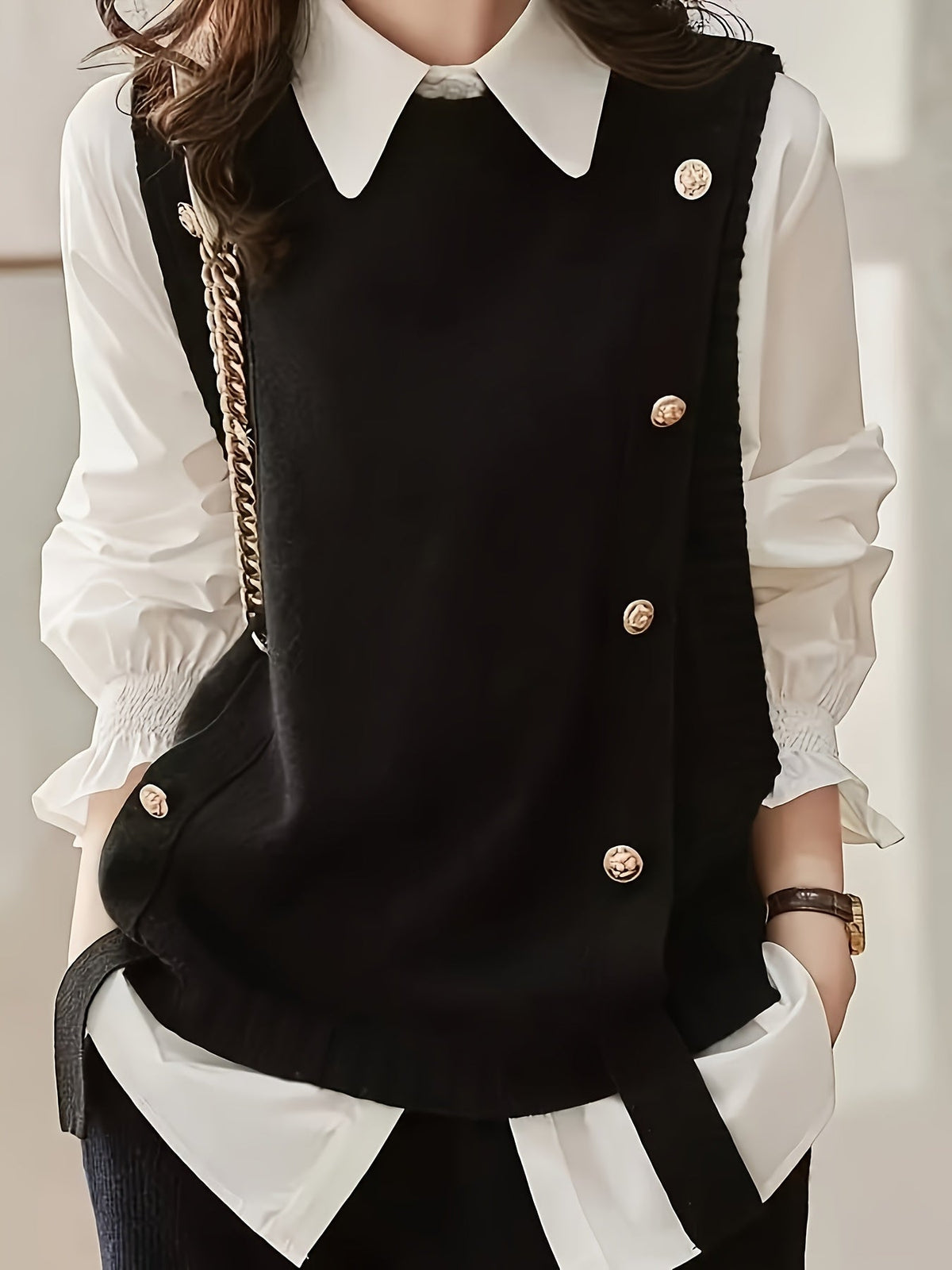 Gilet sans manches femme en maille à boutons décoratifs