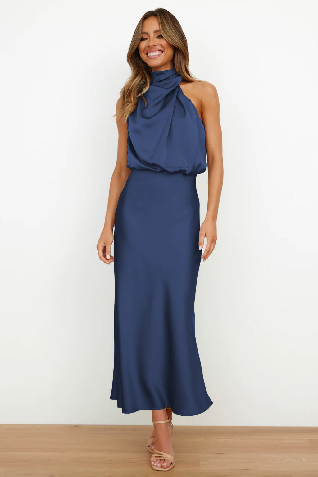 Robe Femme Maxi Satin Drapé Élégant Coupe Fluide Soirée