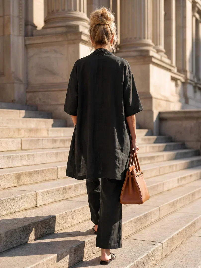 Ensemble femme trois pièces avec kimono fluide, top et pantalon ample