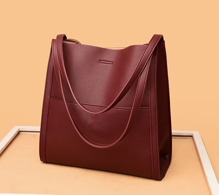 Sac à épaule femme spacieux en cuir souple – Élégant, minimaliste et confortable