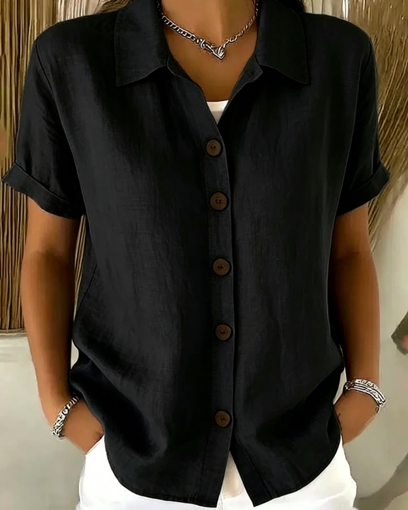 Blouse femme boutonnée à manches courtes en tissu léger