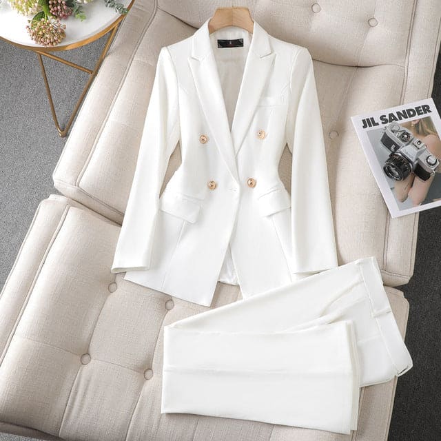 Ensemble Tailleur Femme Élégant – Blazer Structuré et Pantalon Ajusté