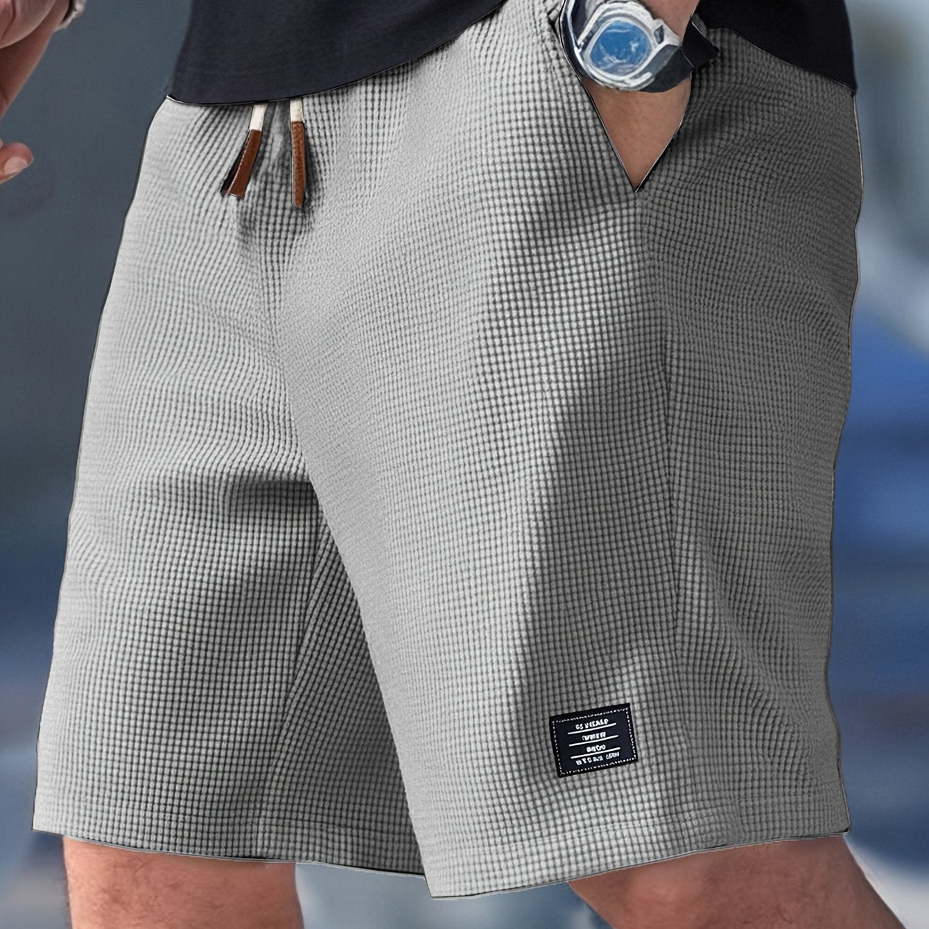 Short homme léger à taille élastique avec cordon