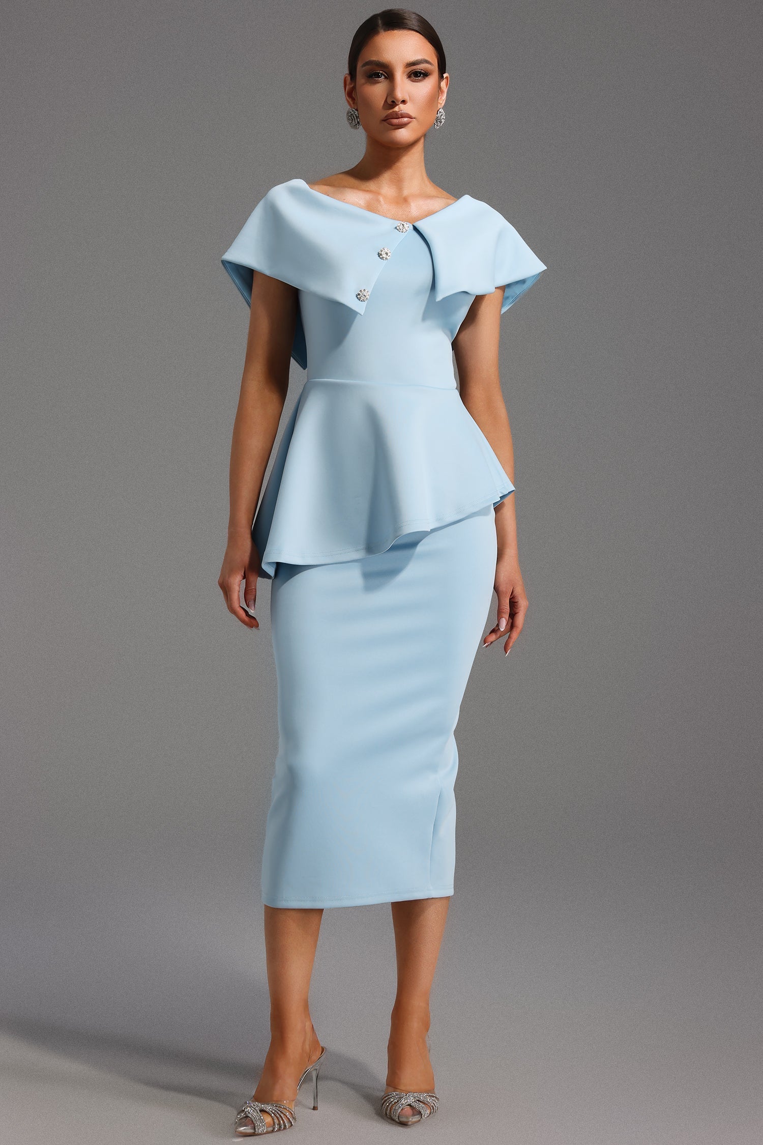 Robe Midi Élégante avec Détail Asymétrique