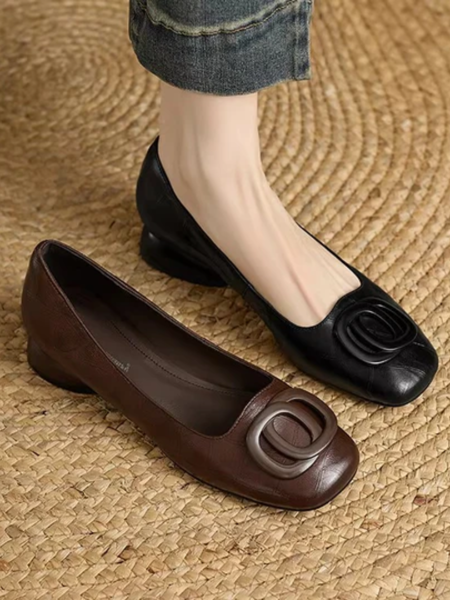 Ballerines femme en cuir à bout carré élégant