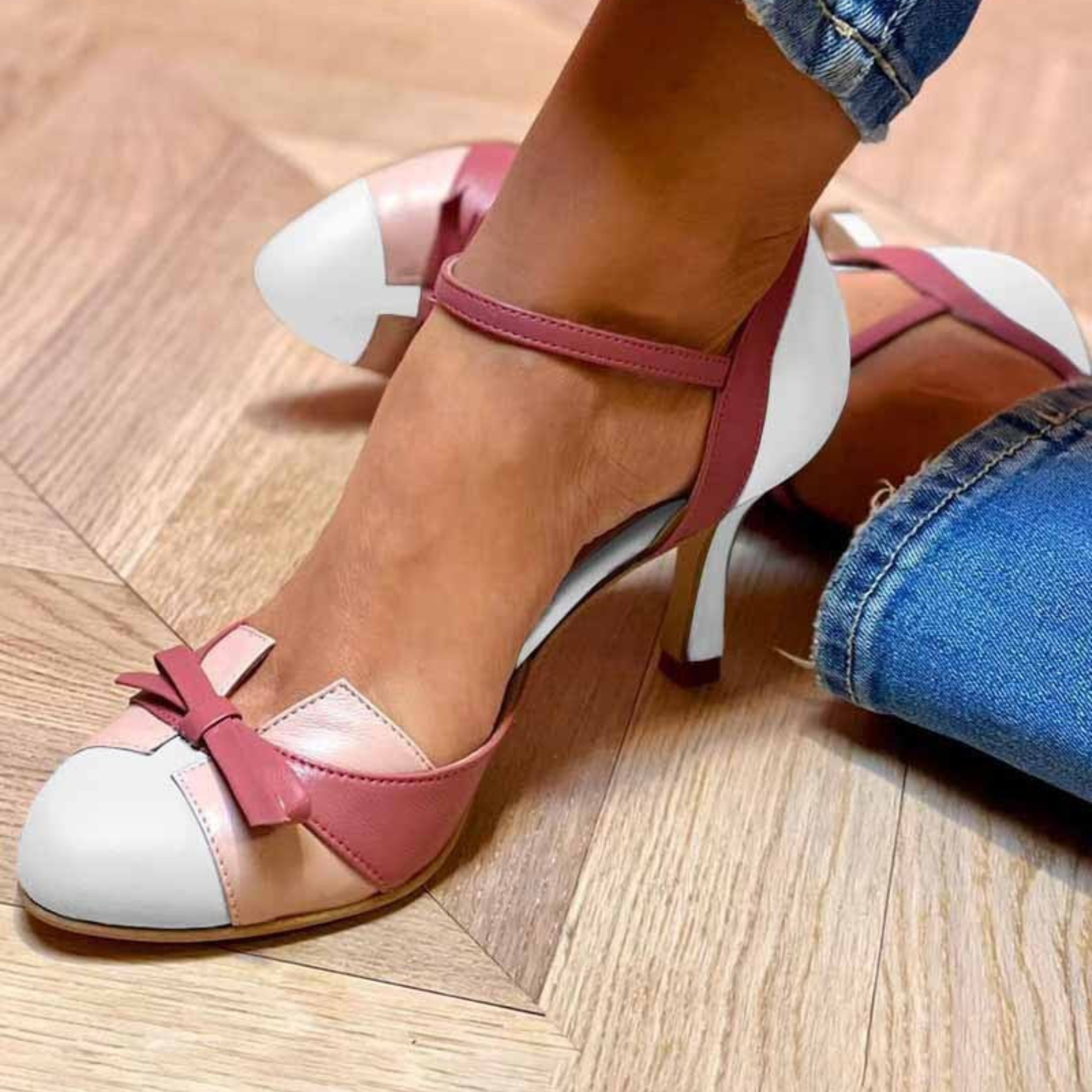 Escarpins Femme Vintage Orthopédiques Bride Réglable et Talon Stable