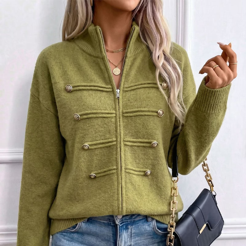 Gilet en maille femme à col montant et boutons décoratifs