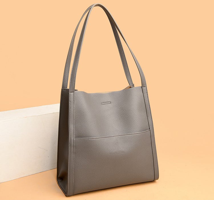 Sac à épaule femme spacieux en cuir souple – Élégant, minimaliste et confortable