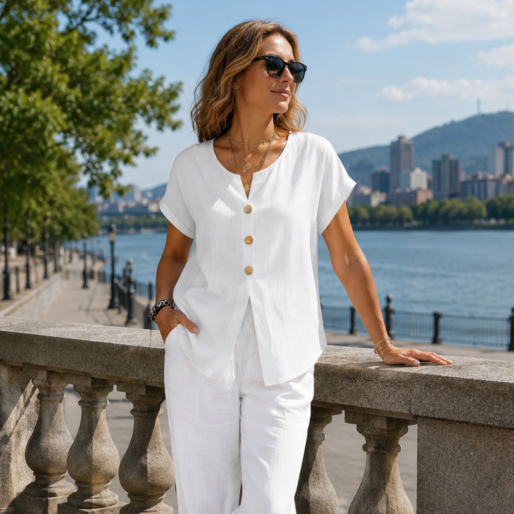 T-shirt femme col V avec boutons décoratifs