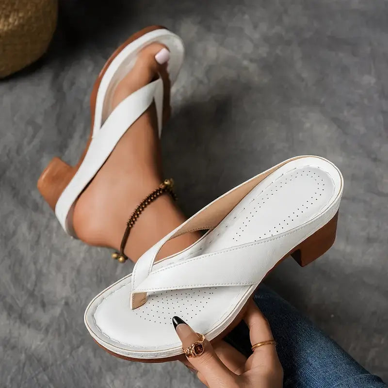Sandales femme à talon confortable avec semelle ergonomique élégante