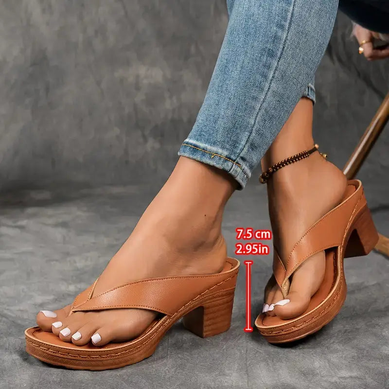 Sandales femme à talon confortable avec semelle ergonomique élégante