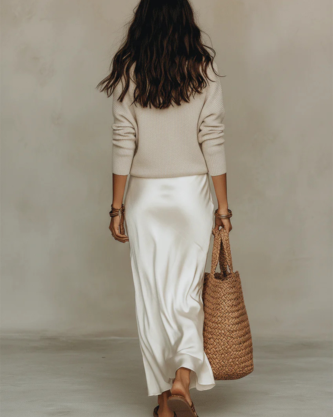 Robe Femme Midi Satinée Avec Pull Ensemble Élégant Chic Moderne