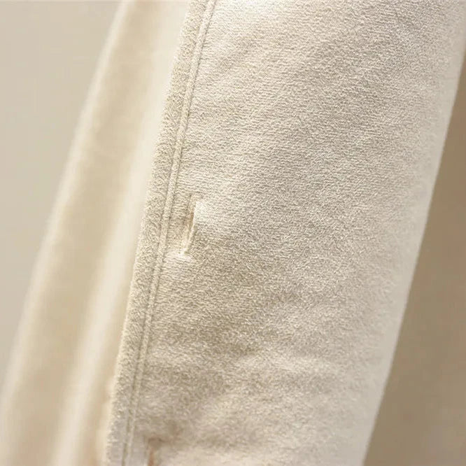 Cardigan classique femme doux et élégant – coupe fluide, manches longues et style intemporel