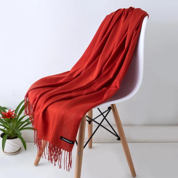 Écharpe femme élégante avec franges – légère, douce et chic