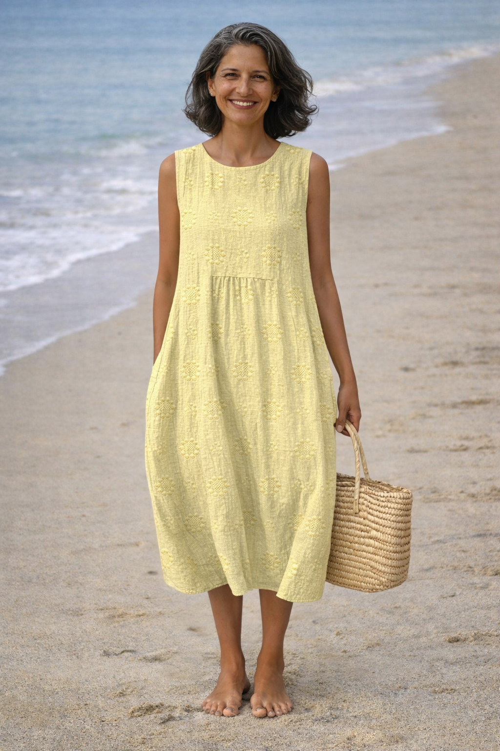 Robe midi femme sans manches brodée avec poches