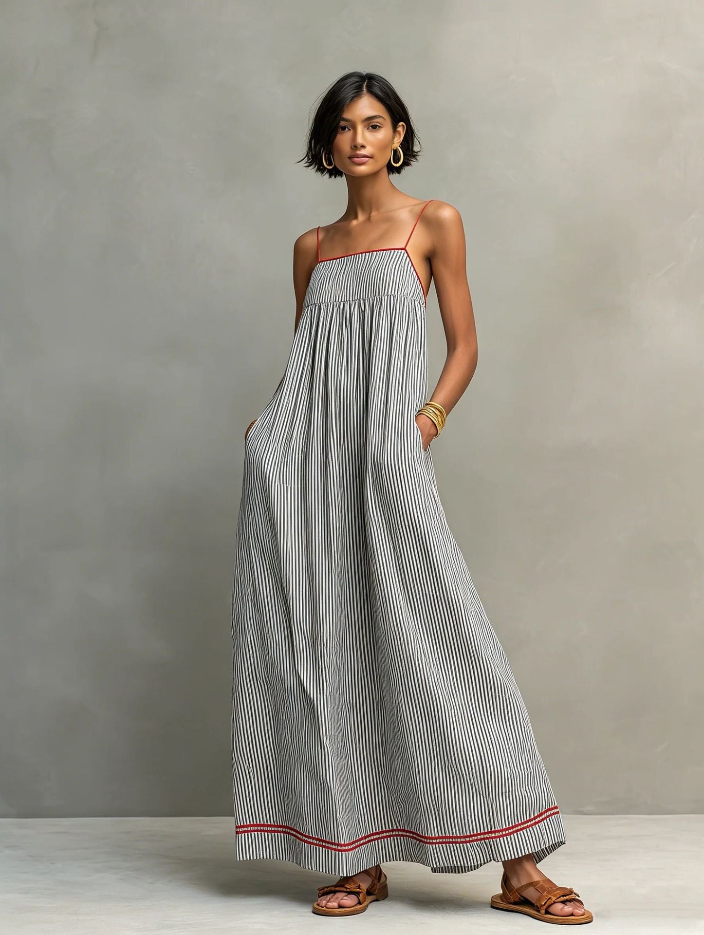 Robe longue femme à fines rayures avec bretelles spaghetti