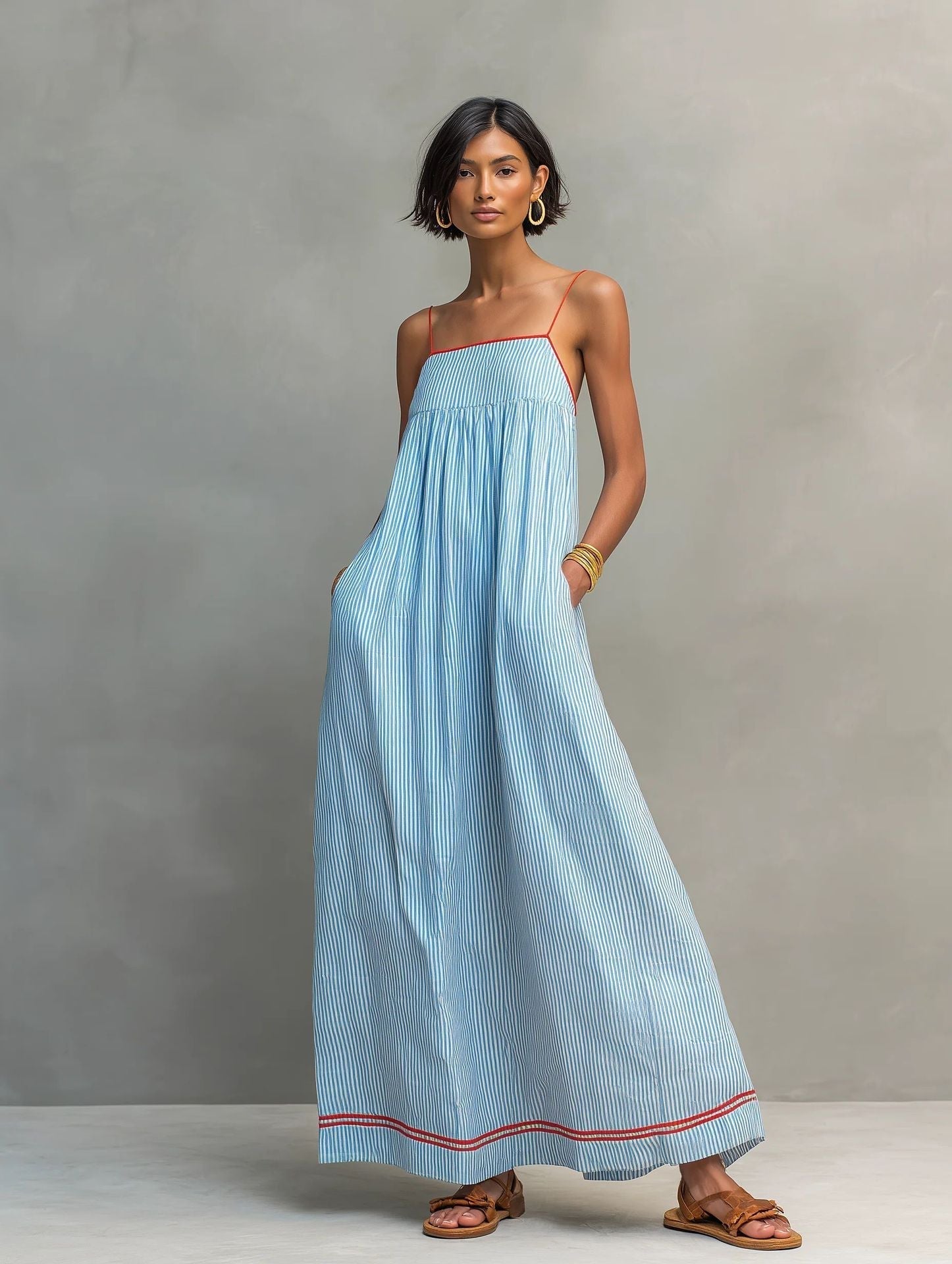 Robe longue femme à fines rayures avec bretelles spaghetti