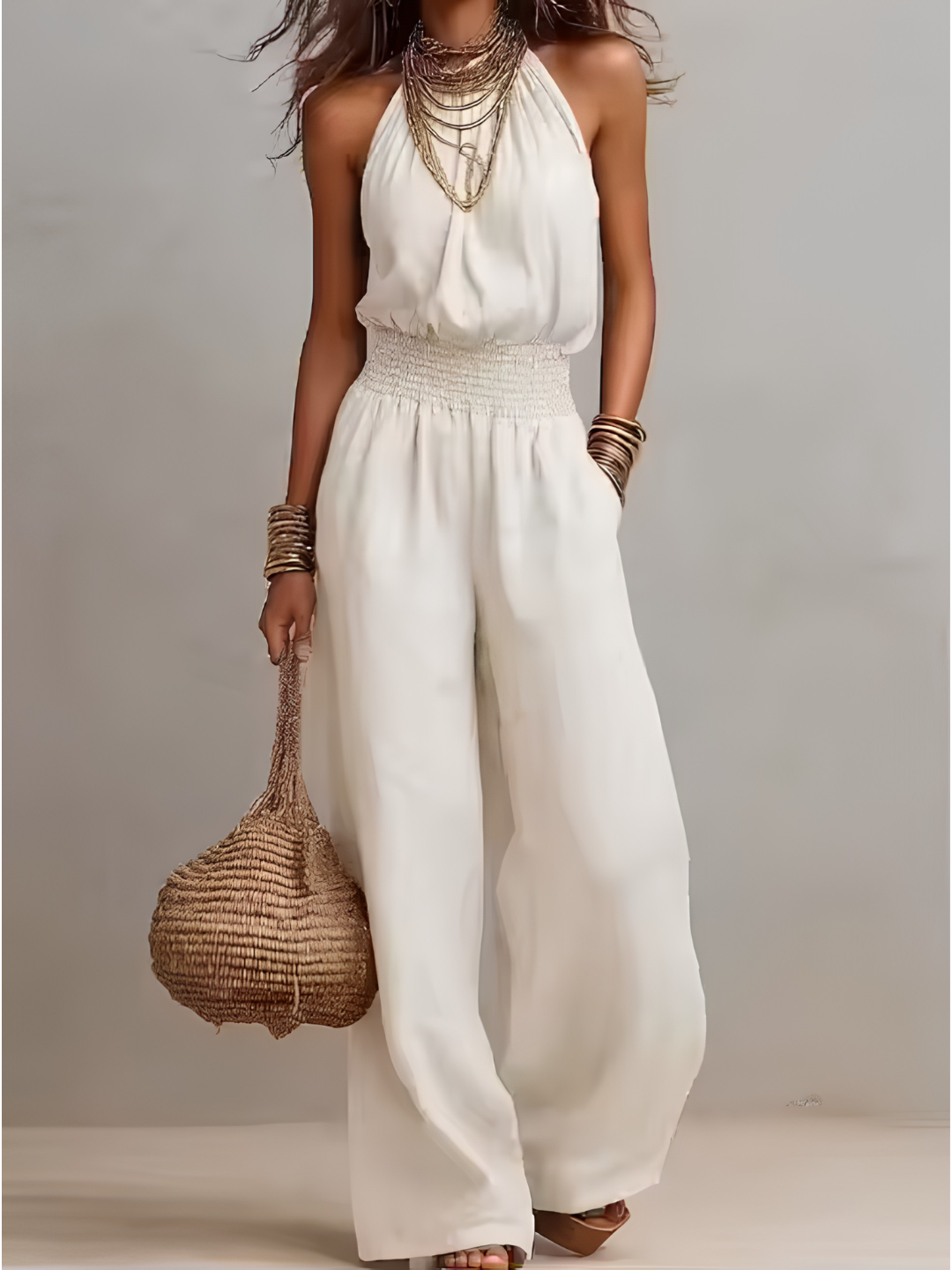 Combinaison femme halter fluide à jambes larges avec taille élastique