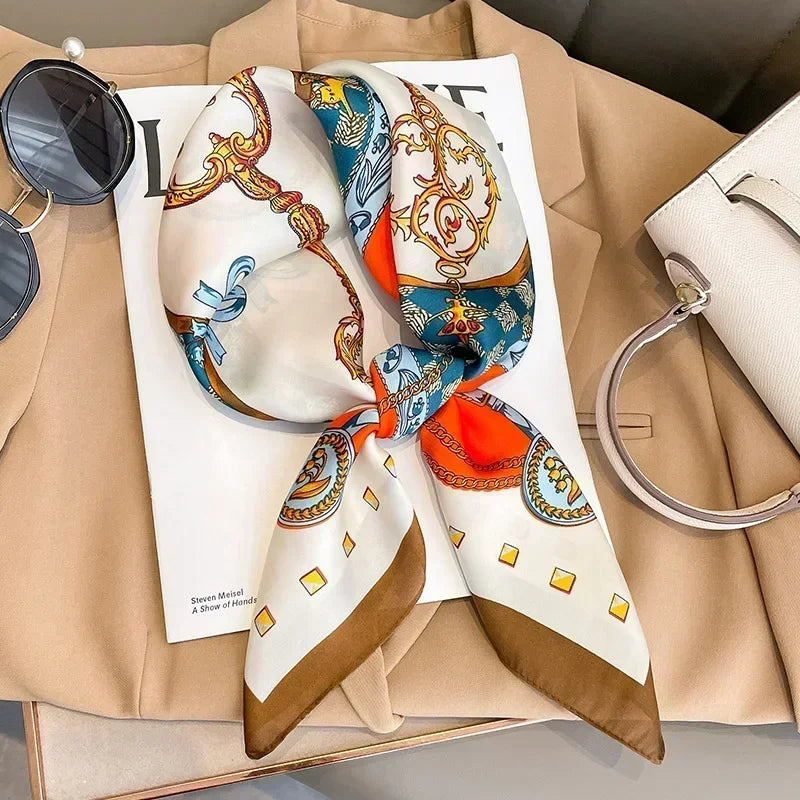 Foulard carré femme en satin imprimé pour cheveux et sac