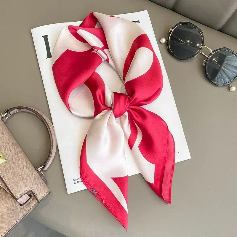Foulard carré femme en satin imprimé pour cheveux et sac