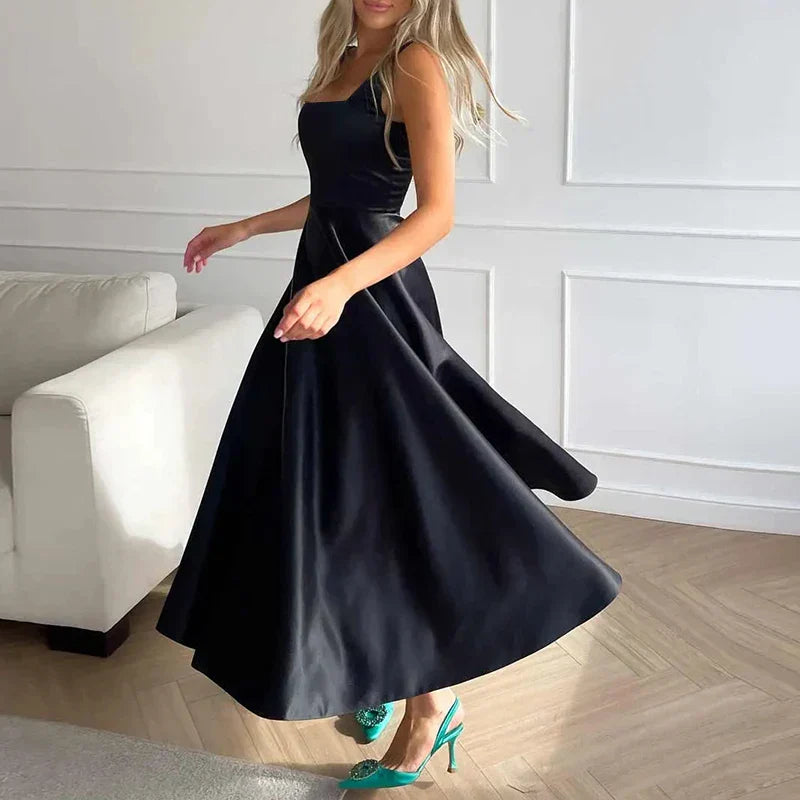 Robe Maxi Femme au Style Moderne et Élégant