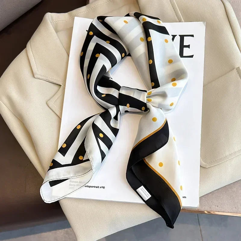 Foulard carré femme en satin imprimé pour cheveux et sac