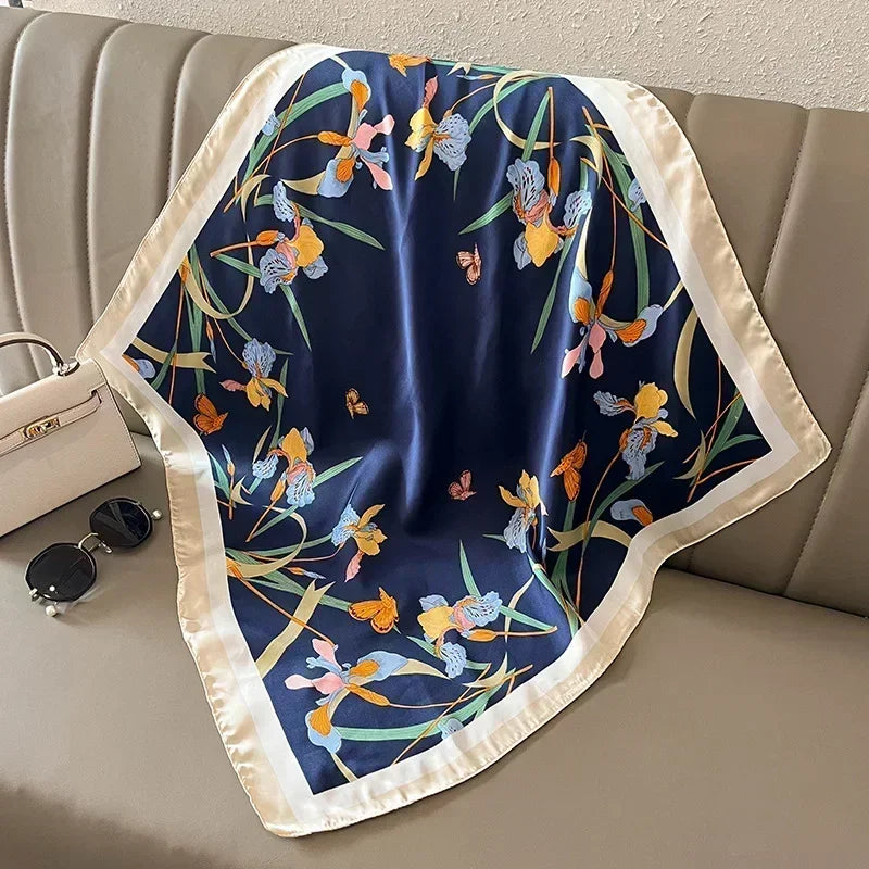 Foulard carré femme en satin imprimé pour cheveux et sac