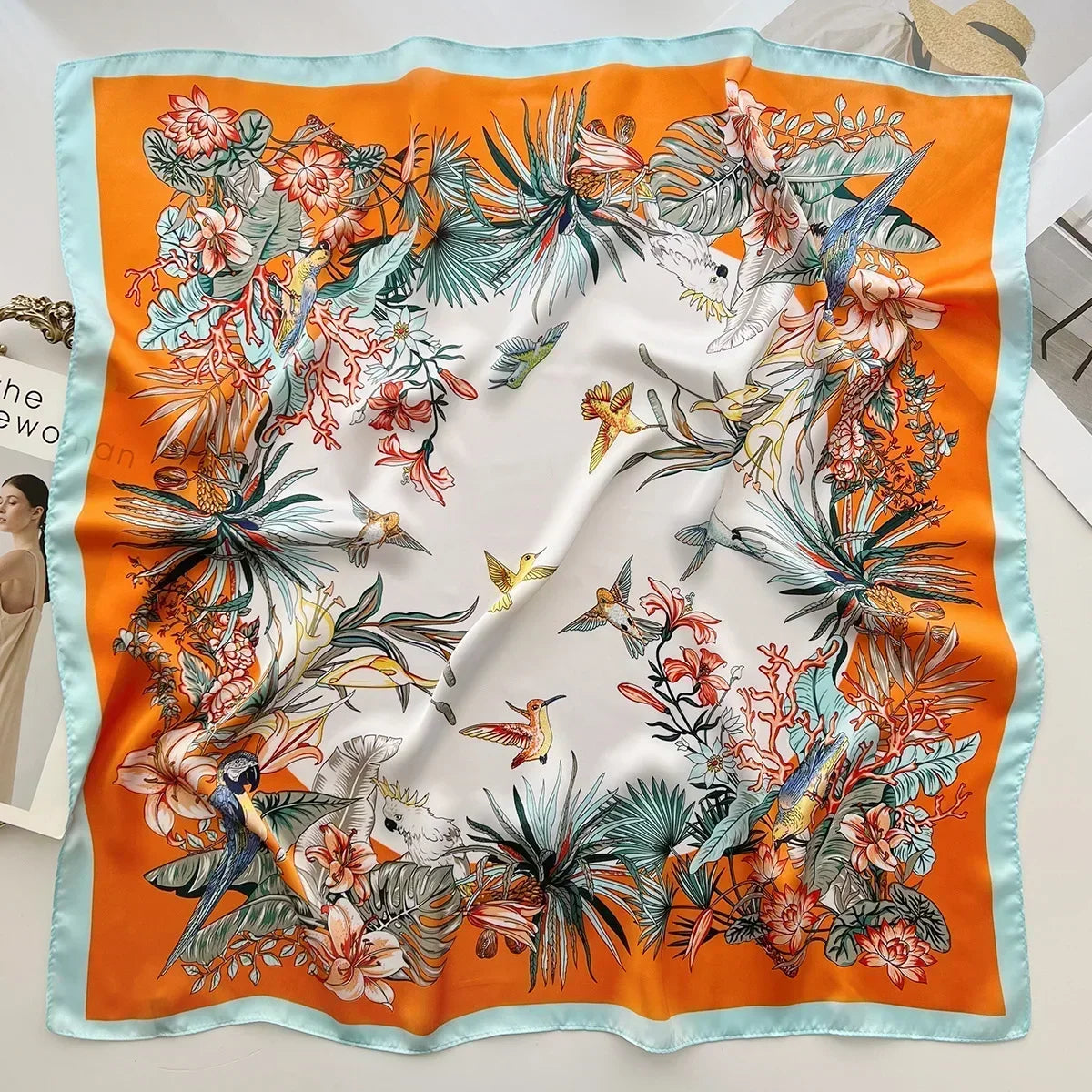 Foulard carré femme en satin imprimé pour cheveux et sac