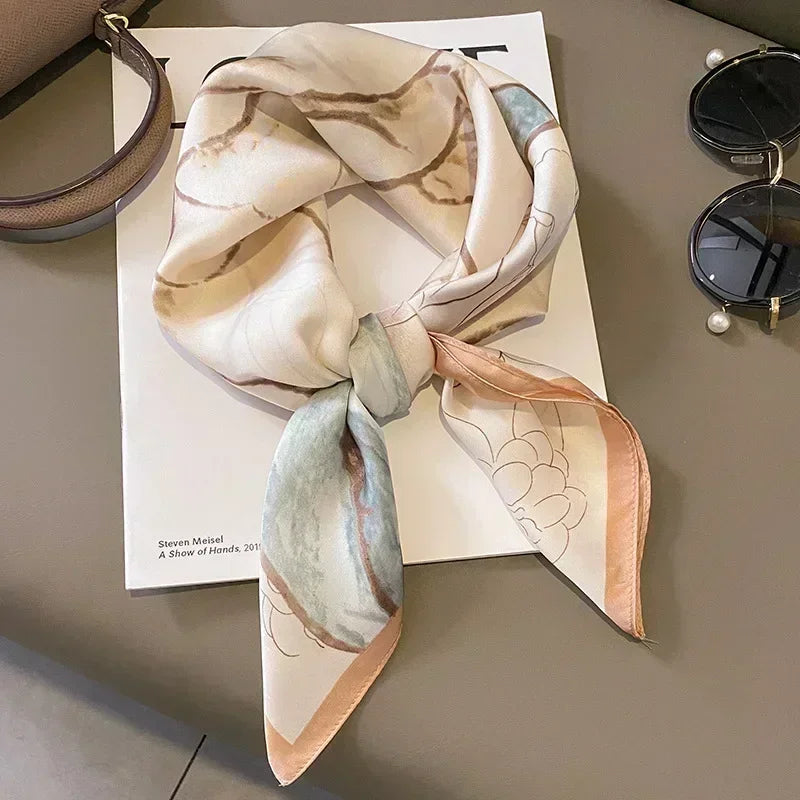 Foulard carré femme en satin imprimé pour cheveux et sac