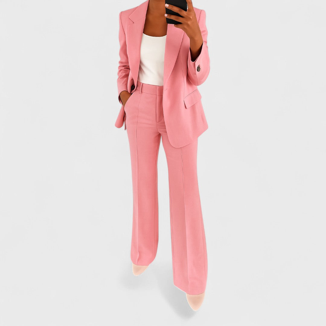 Ensemble tailleur femme avec blazer et pantalon large
