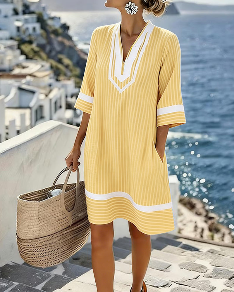 Robe Femme Rayée Col V Manches Courtes Coupe Droite Décontractée