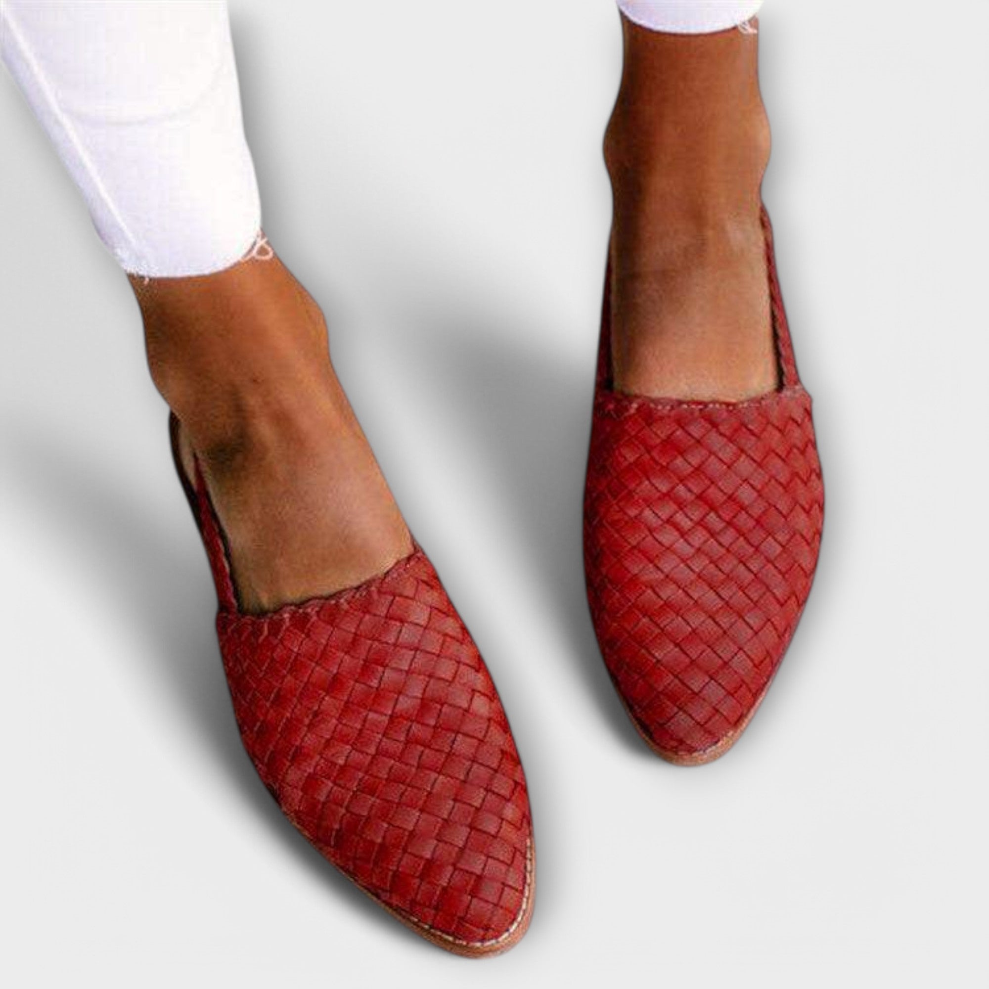 Mocassins femme tressés à talon ouvert et bout pointu