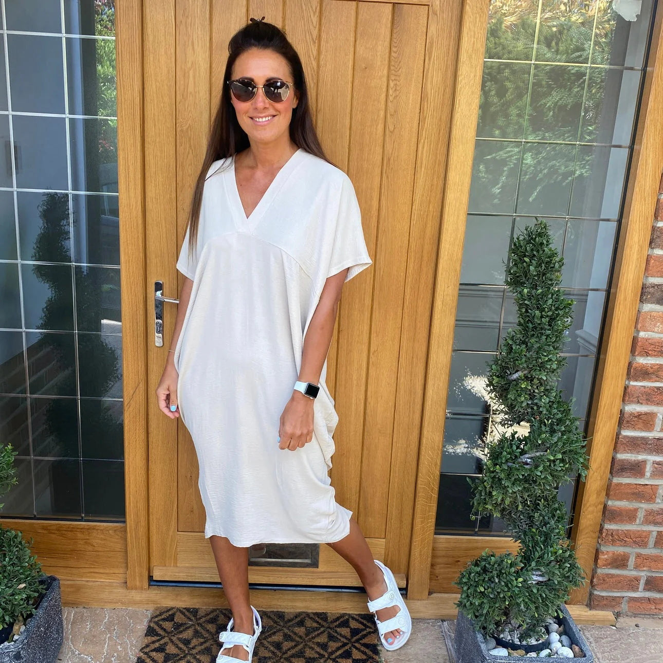 Robe Femme Élégante Coupe Ample Décolleté V Style Chic Confort Quotidien
