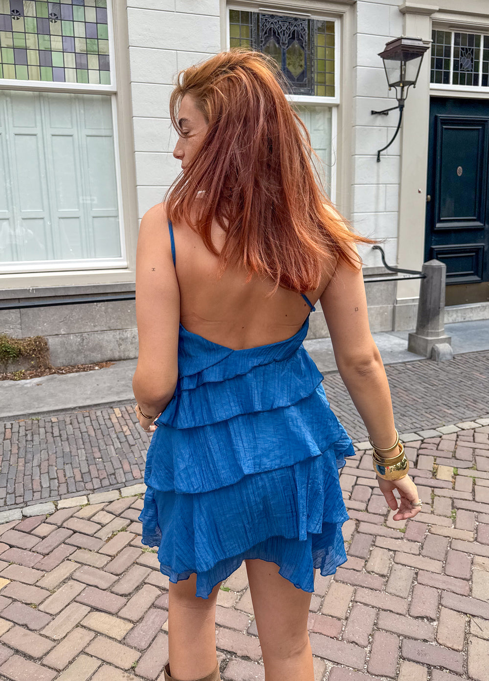 Robe mini femme à volants avec coupe fluide style estival