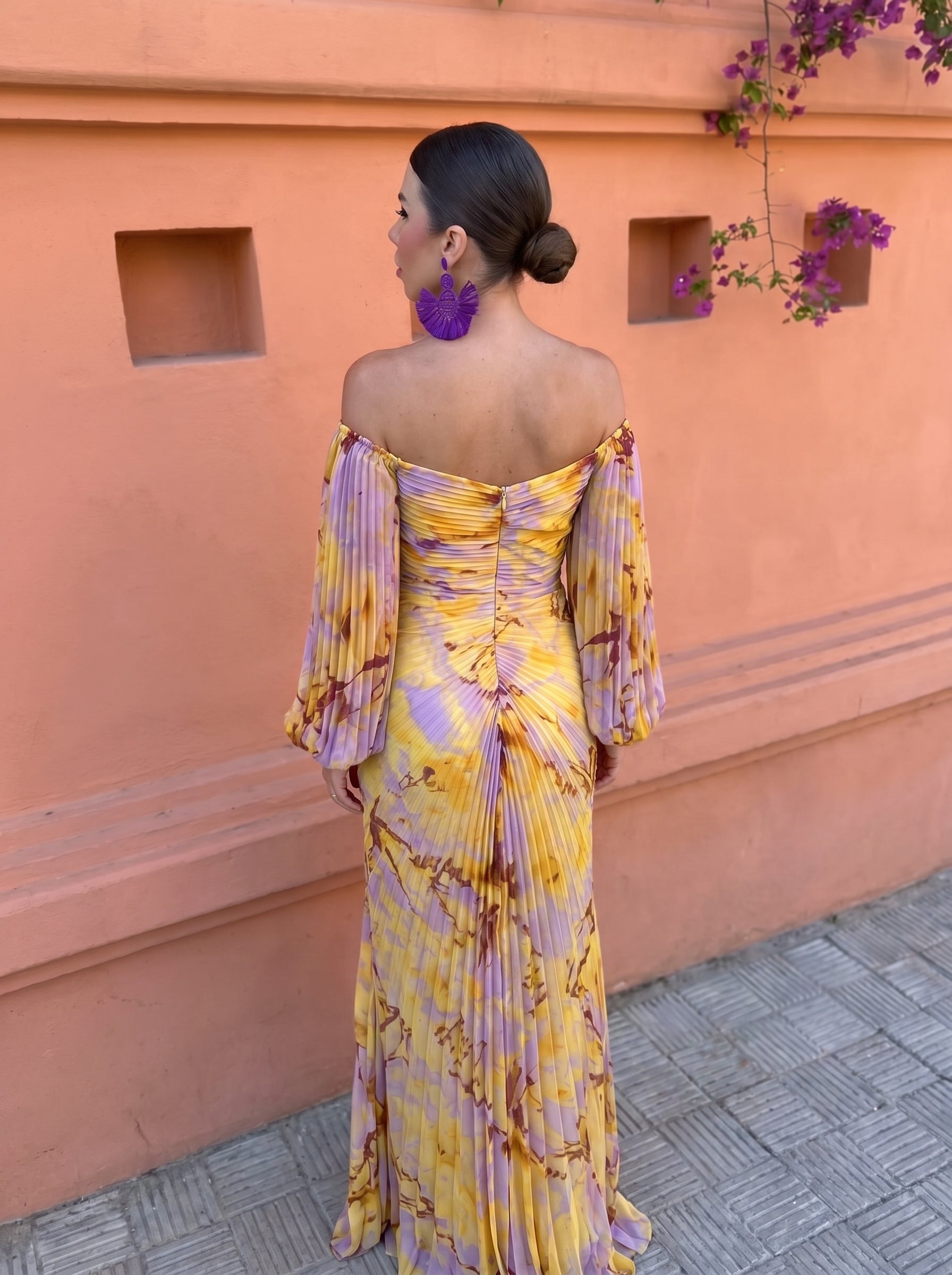 Robe longue femme fleurie à épaules dénudées et manches fluides