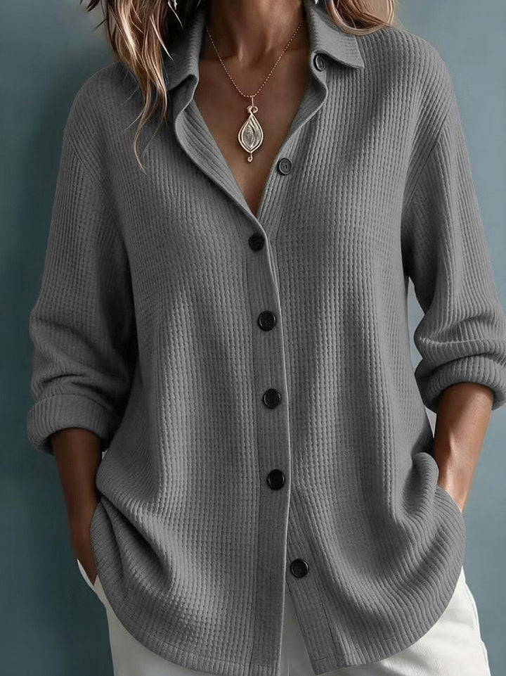 Chemise femme en maille texturée à col classique et boutons