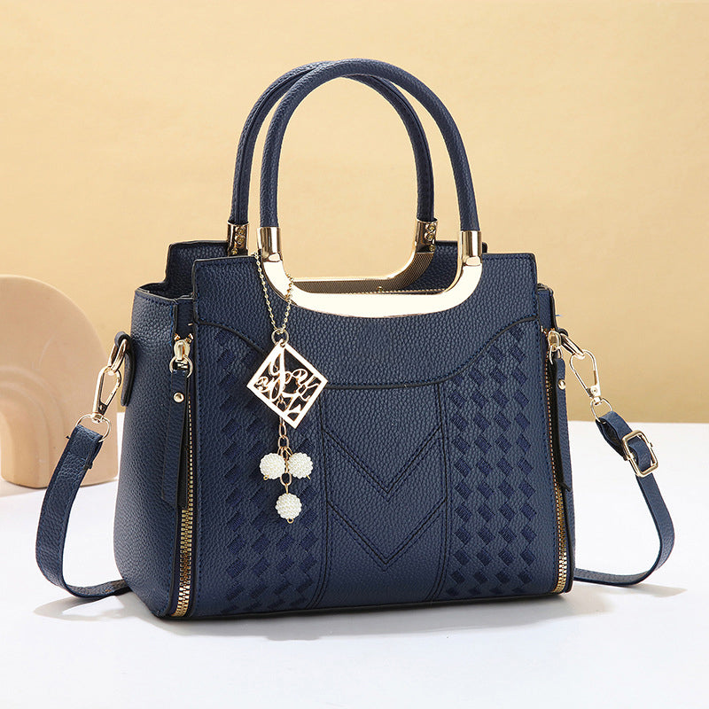 Sac à main femme matelassé avec bandoulière ajustable