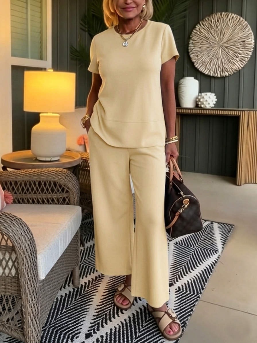 Ensemble Femme Deux Pièces Fluide Couleur Unie Coupe Élégante et Minimaliste