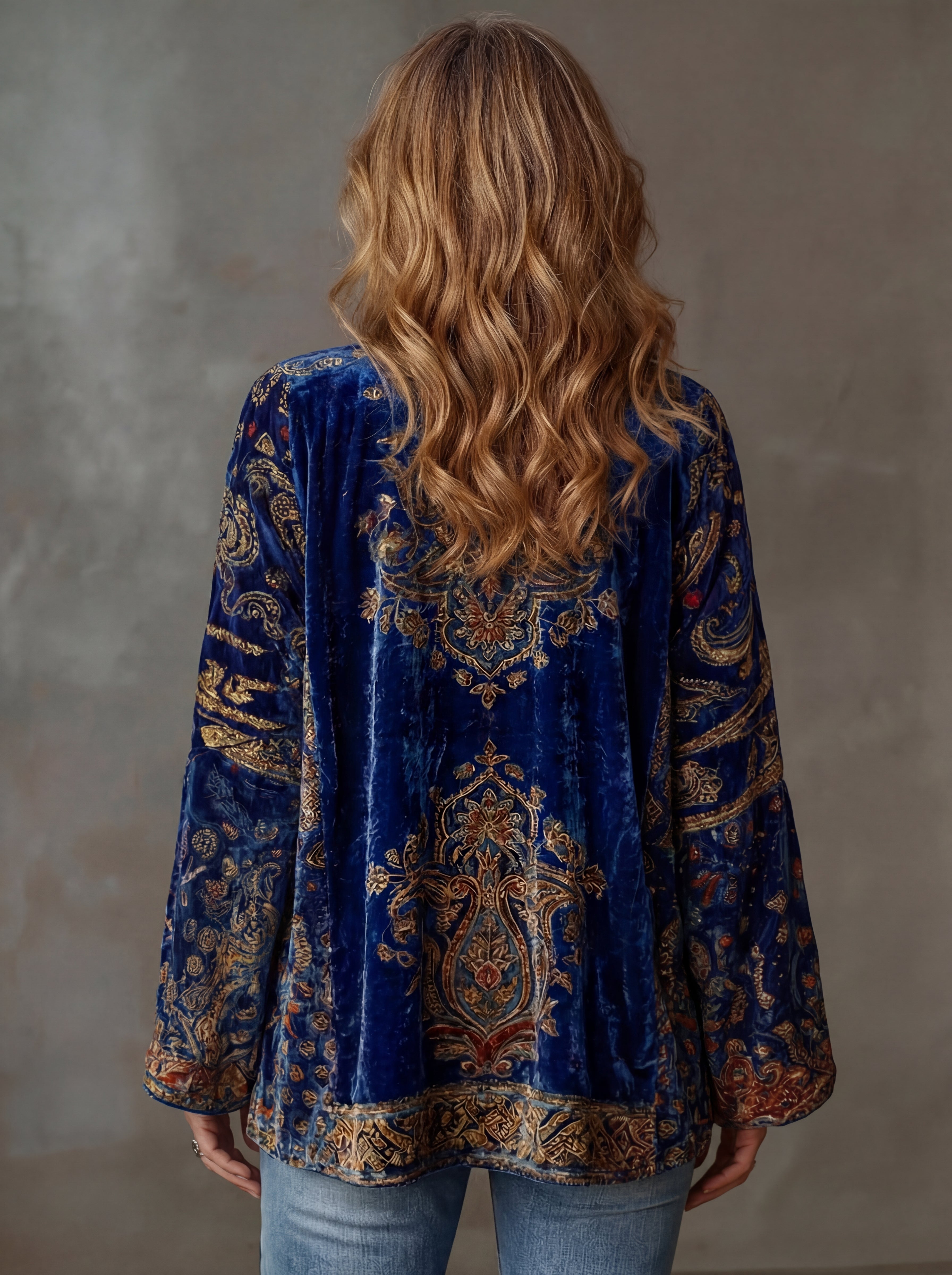 Veste Kimono Femme Bohème Fluide Motifs Artistiques Élégants