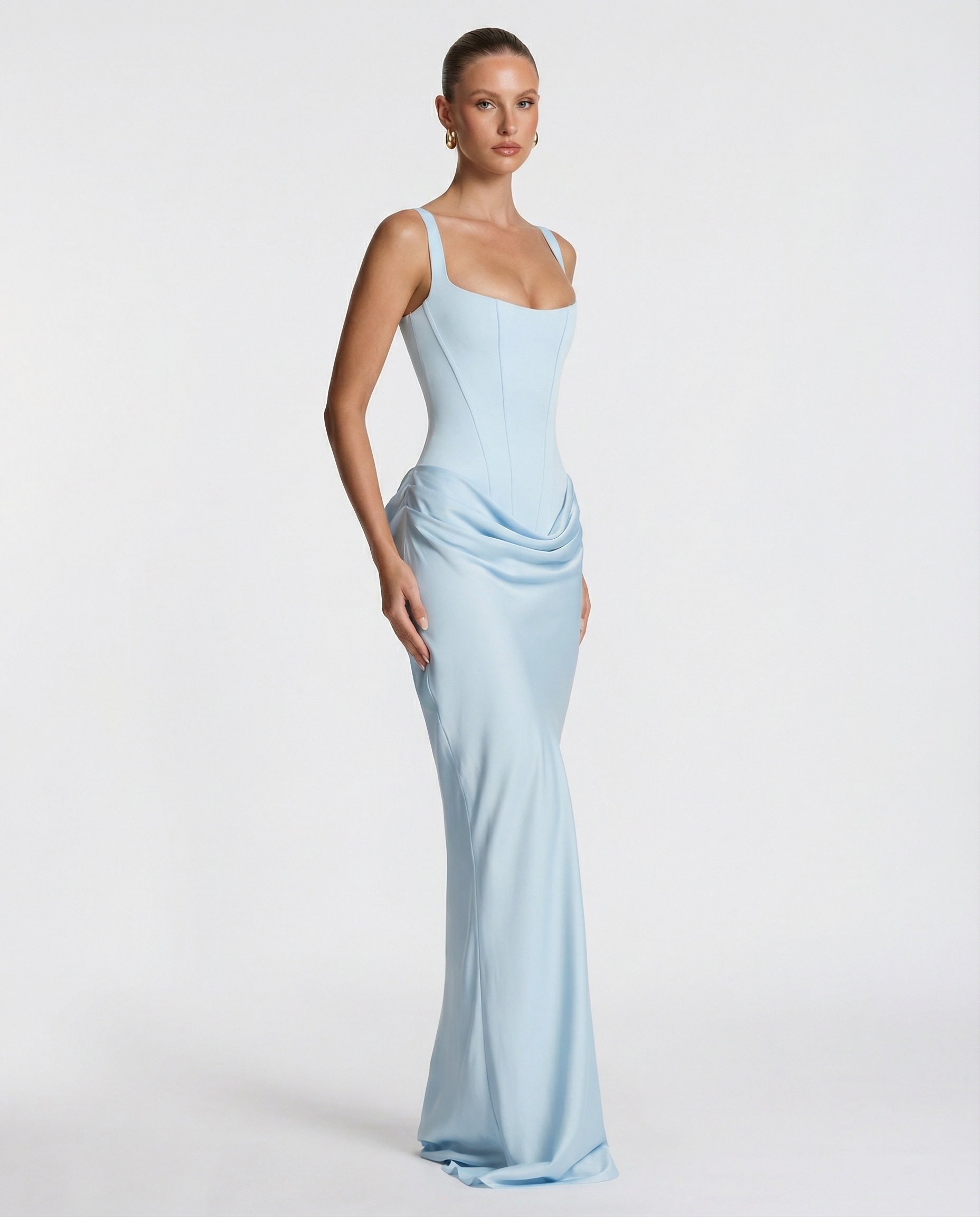 Robe Maxi Ajustée Satinée avec Effet Sablier Élégant