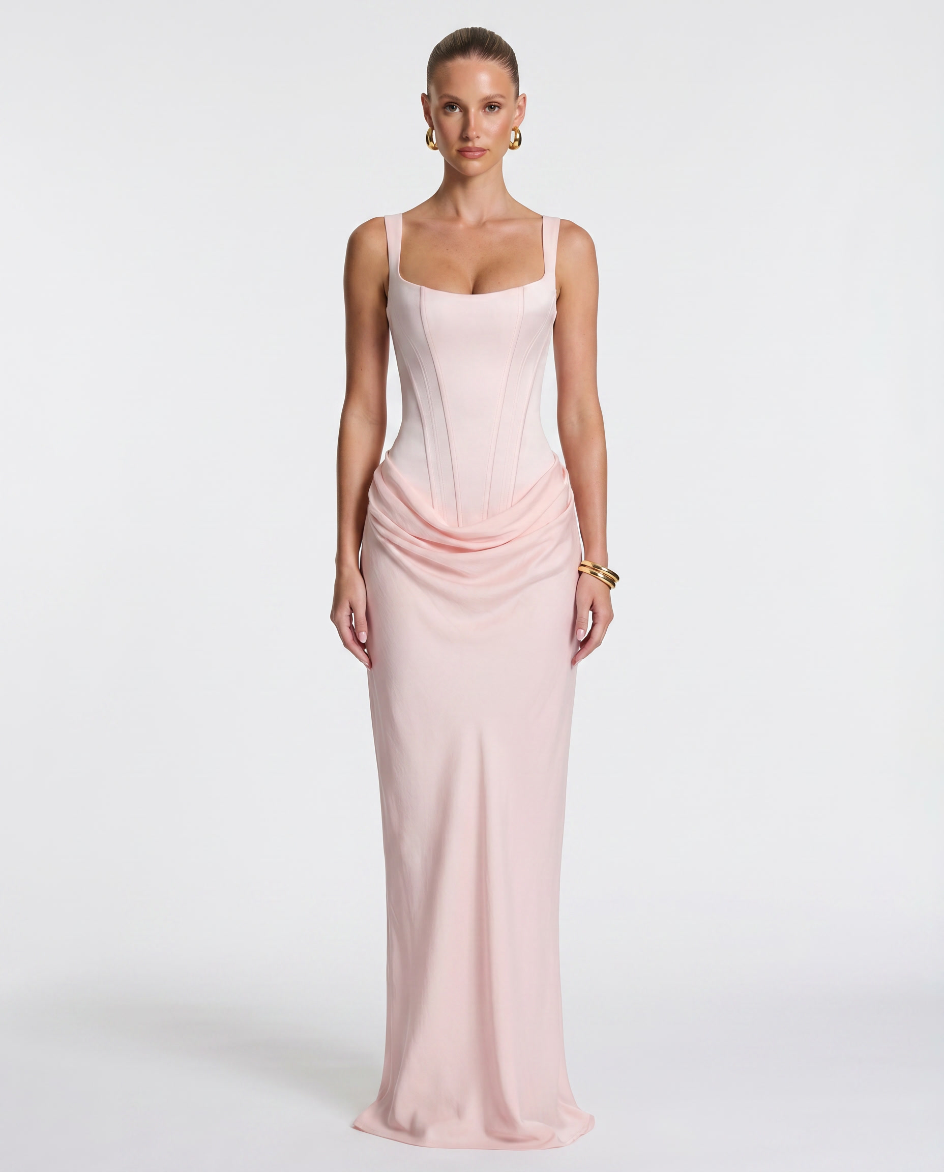 Robe Maxi Ajustée Satinée avec Effet Sablier Élégant