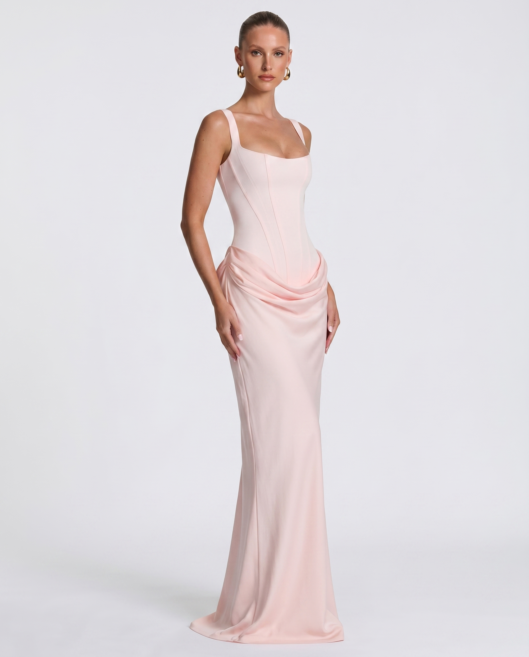 Robe Maxi Ajustée Satinée avec Effet Sablier Élégant