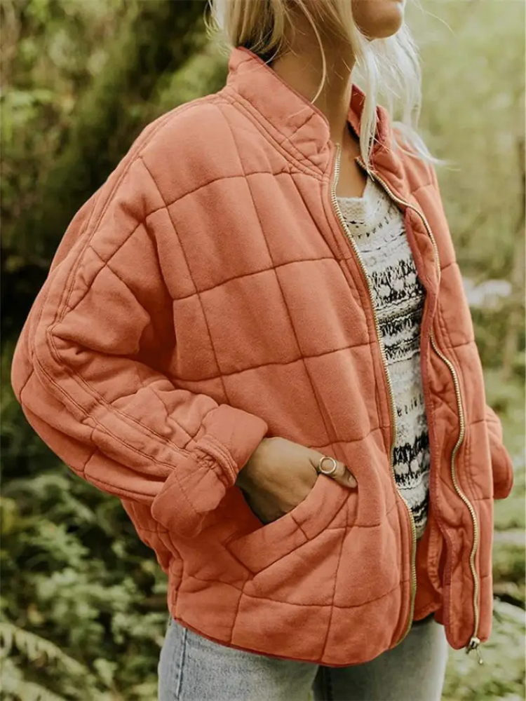Veste matelassée femme zippée avec poches pratiques et coupe décontractée