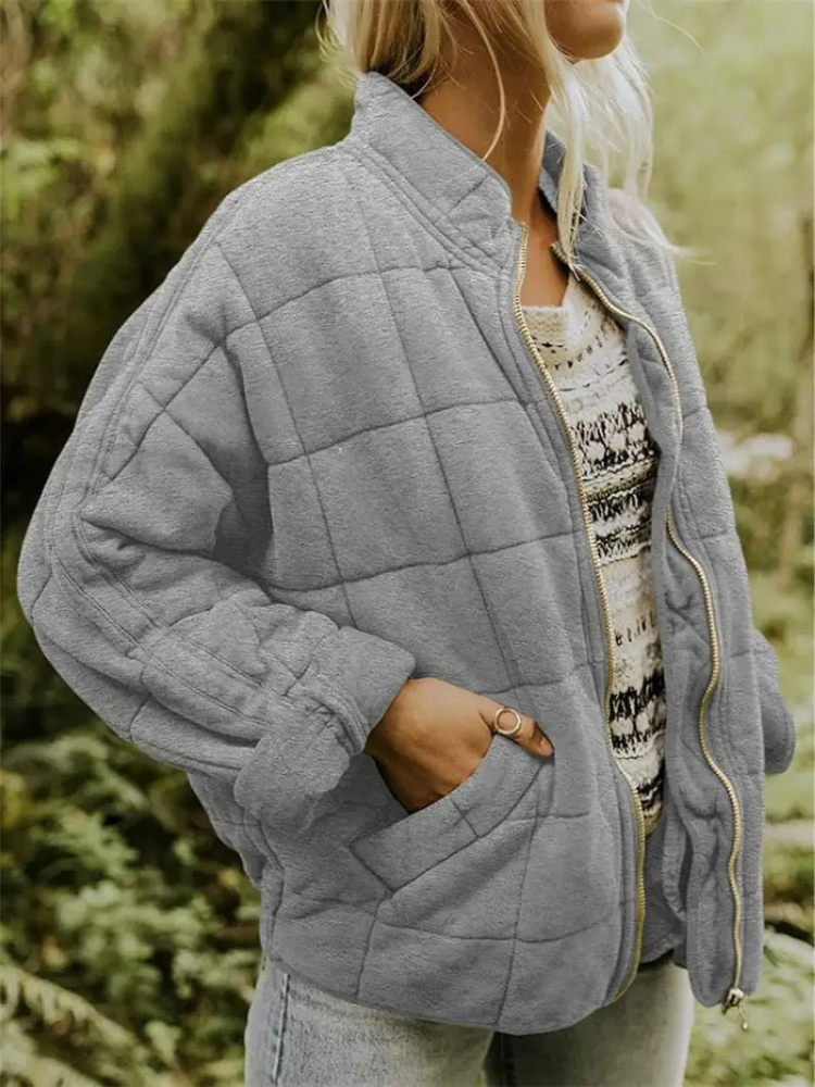 Veste matelassée femme zippée avec poches pratiques et coupe décontractée