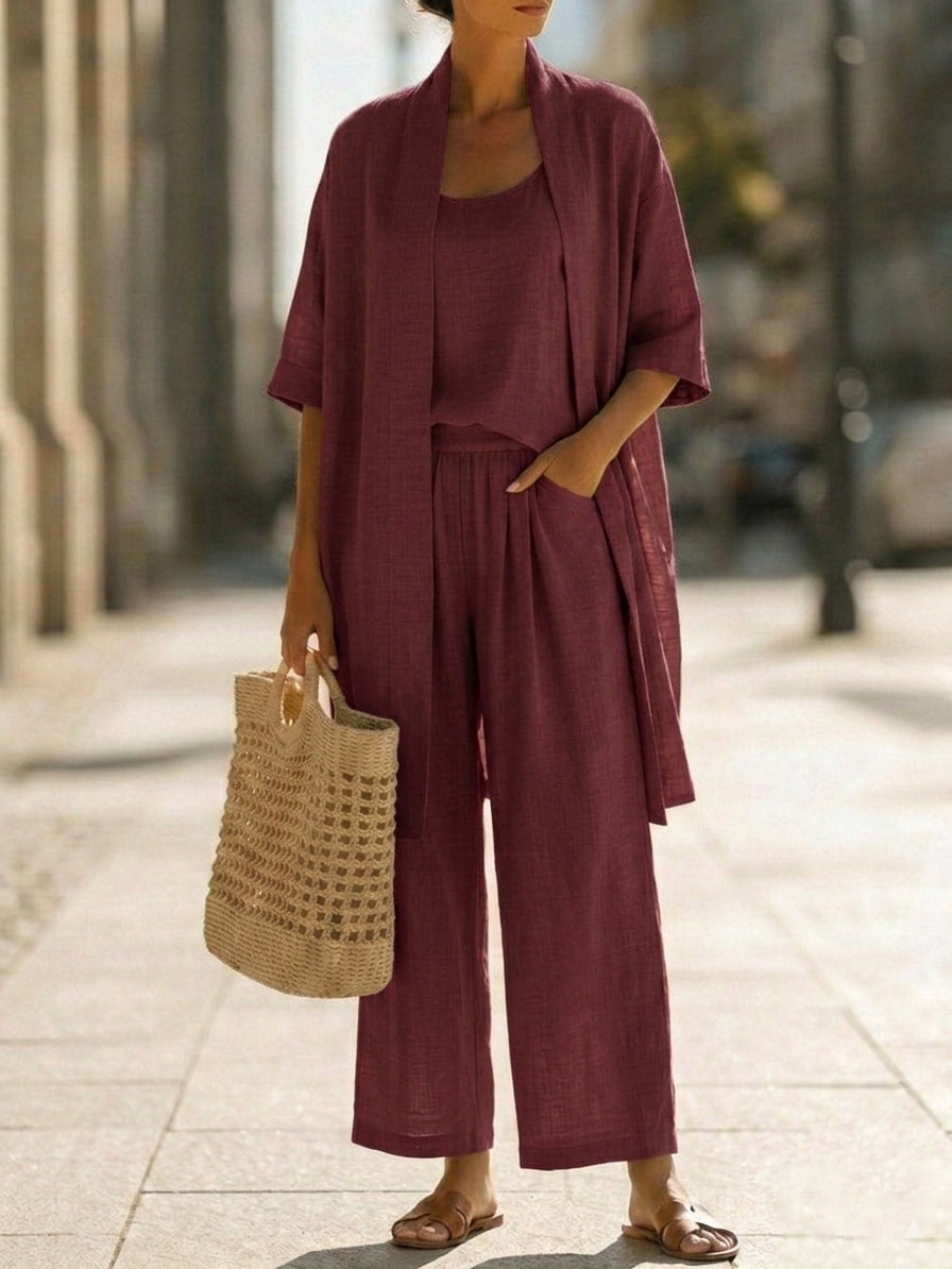 Ensemble femme trois pièces avec kimono fluide, top et pantalon ample