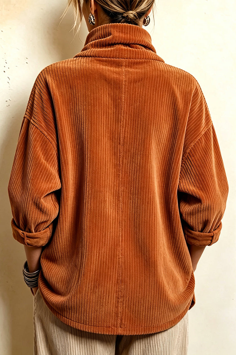 Pull femme en velours côtelé à col montant asymétrique