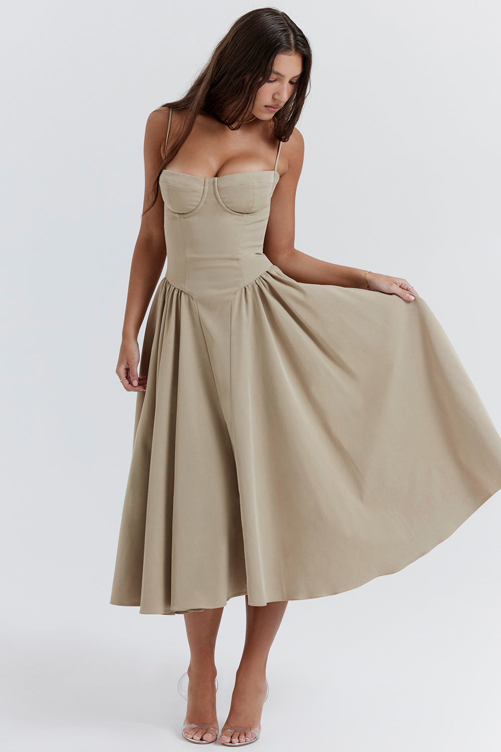 Robe Femme Midi Élégante Bretelles Fines Coupe Fluide Été