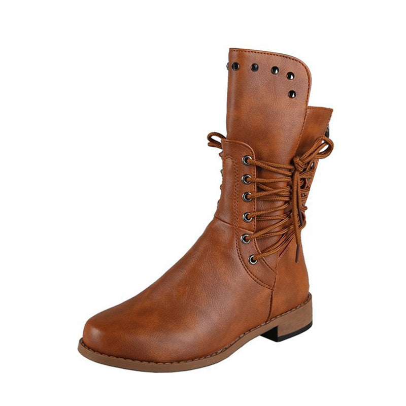 Bottines femme à lacets et rivets décoratifs